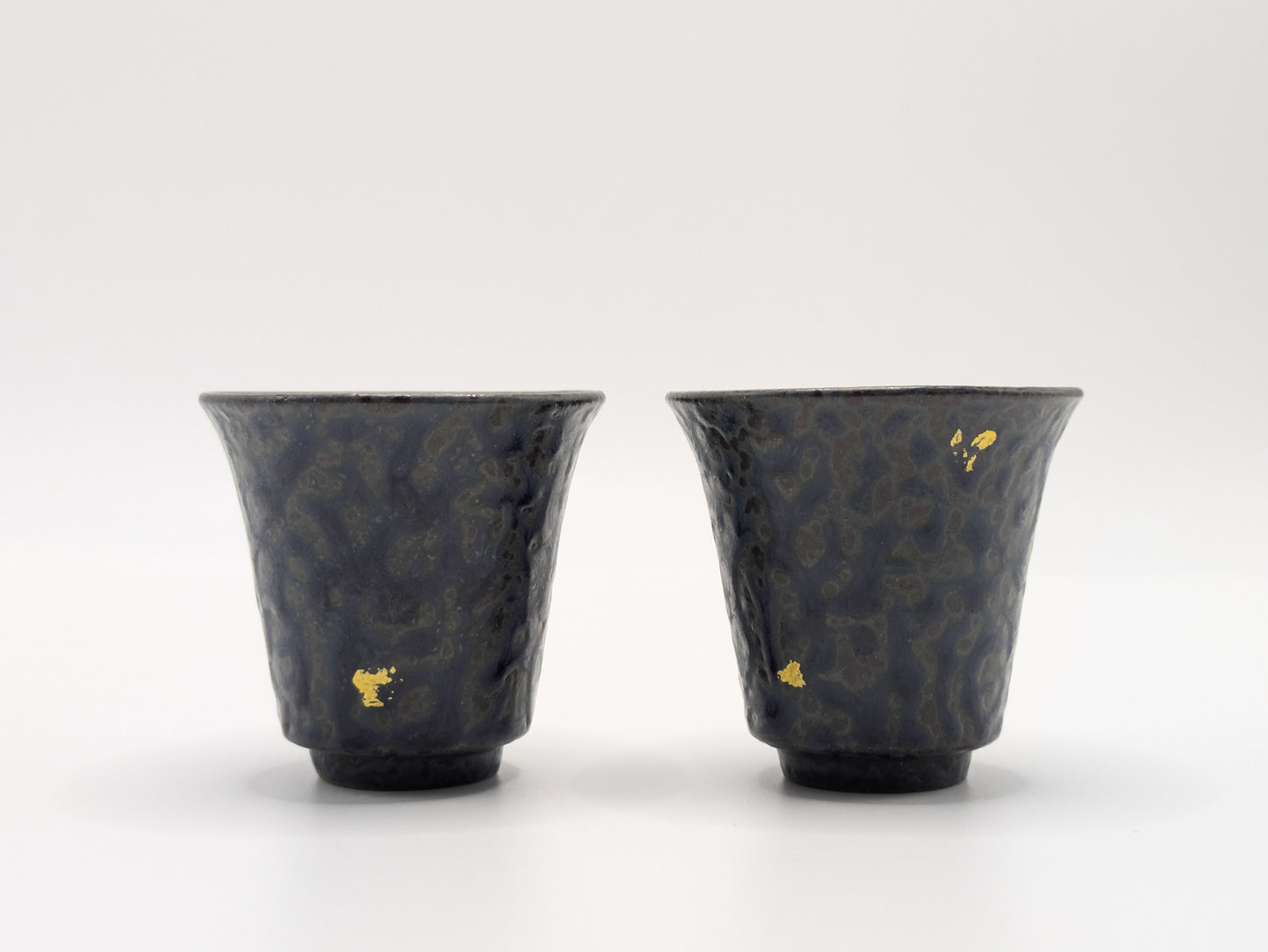 Tasse à thé artisanale en argile de roche